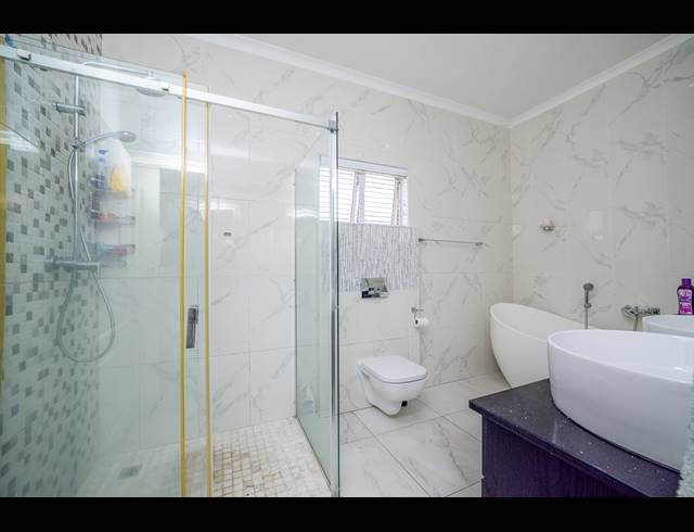 2 BEDROOM FLAT TO LET IN WESTVILLE